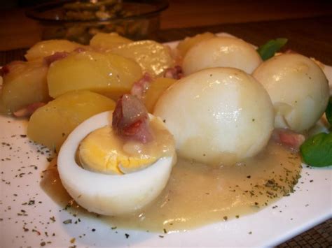 Kuchen & gebäck rezepte süss. Senfeier mit Salzkartoffeln und Bohnensalat ...