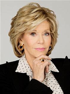 It's the moment of when actress jane fonda stepped out of a salon that gave birth to the currently trending 'shag.' the shaggy hair is both sported by men and women, and for all, we know it was the hairstyle that made men instantly sexy! Jane Fonda Bob | Medium hair styles, Hair styles, Jane ...