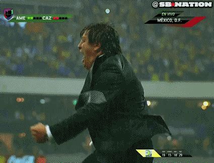 Después de varios meses de especulación, se llegó el día en el que se confirmó a miguel herrera como nuevo estratega de los tigres , dando pie a una nueva etapa. GIF Tournament IV: 'Miguel Herrera' vs. 'DOINK ...