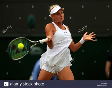 Flashscore.com offers dayana yastremska live scores, final and partial results, draws and match history point by point. Dayana Yastremska in action against Anastasia Potapova on ...