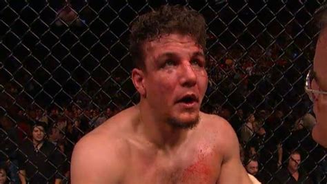 Ufc heavyweights hunt, mir square off saturday. Archive UFC 100 - Brock Lesnar contre Frank Mir - UFC Fans ...