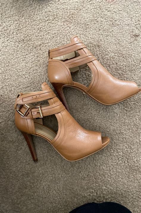 You put your best foot forward in these michael michael kors® winslow flex mid bootie! Pin on Michael Kors Pumps