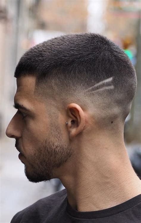 While undercutting men hairstyles and also blend vanish hairstyles remain to be great ways to cut your hair on the sides as well as back, a lot of people are styling textured as well as messy types on top. 19 Popular Side Fade Haircuts For Men To Try In 2020