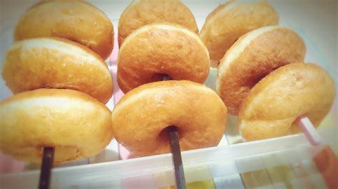 Ada roti bantal kentang dan pastinya yang populer adalah donat kentang. Resep Donat Kentang Takaran Sendok - RESEP DONAT BOMBOLONI ...