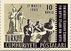 27 mayıs darbesi, 27 mayıs 1960'ta yapılan ve türkiye cumhuriyeti tarihinde gerçekleşmiş ilk askerî darbe. 27 Mayıs Darbesi - Vikipedi