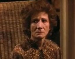 Olympia dukakis starb nach schwerer krankheit in new york city. INNER TOOB: 2012-12-02