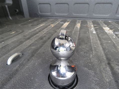 Shocker gooseneck surge air hitch installed. 2019 Ram 2500 Curt Custom Underbed OEM-Style Gooseneck ...