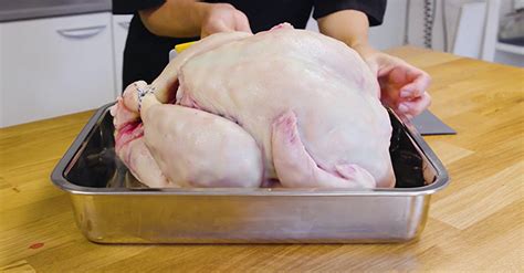 Knowing how to cook a turkey is essential for anybody who wants to host a thanksgiving or christmas feast for friends. This Woman Made A Cake That Looks Like A Real Raw Turkey ...