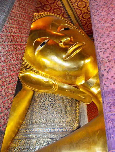 Check out updated best hotels & restaurants near four face buddha despite the apparently thai, gilded architecture, this copy of the famous hindu erawan shrine in bangkok is not a buddhist shrine. Reclining Buddha Gold Statue Face. Temple Of The Reclining ...