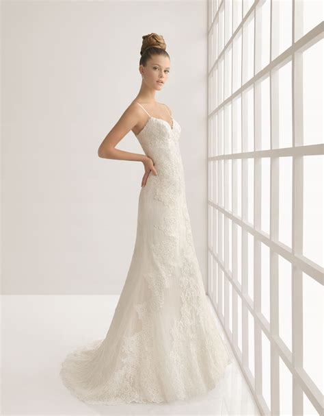 Denn die brautkleider von lazaro 2017 begeisterten bereits in den letzten wochen designer, bräute und hochzeitsexperten rund um den globus und gehörten zu den schönsten modellen auf den. Rosa Clara Brautkleider Zwei