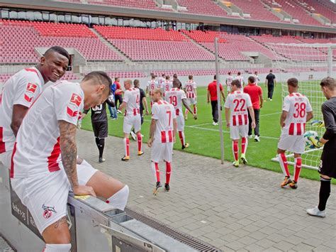 Egal, schön wäre wenn wir gut weiterkommen, weiter selbstvertrauen tanken und bei einigen spielern kräfte für die nächsten spiele sparen. Media Day beim 1. FC Köln: Gute Laune trotz miesem Wetter