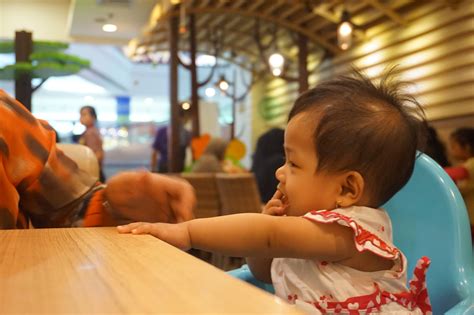 Hancurkan daging ikan tuna hingga potongannya cukup kecil untuk dimakan bayi. Cara Memasak Kornet Untuk Si Kecil / Resep Cara memasak ...