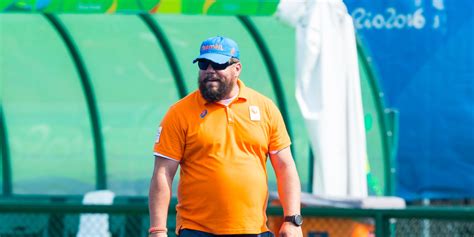 When max caldas was appointed as the head coach of the dutch men's national team in 2014, he did not the first tournament under his coaching was the 2014 men's hockey champions trophy in. Max Caldas: 'Ik had nog dichter op de spelers moeten staan ...