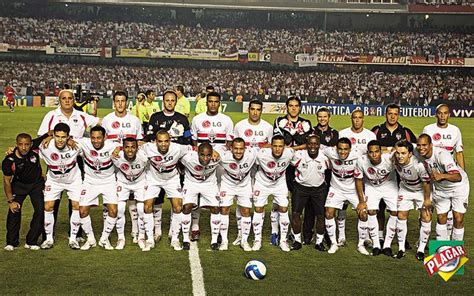 Amoroso, luís rosan (fisioterapeuta), fabão, rogério ceni, lugano, danilo e edcarlos; Poster SPFC 2007 | Poster do Pentacampeonato do São Paulo ...