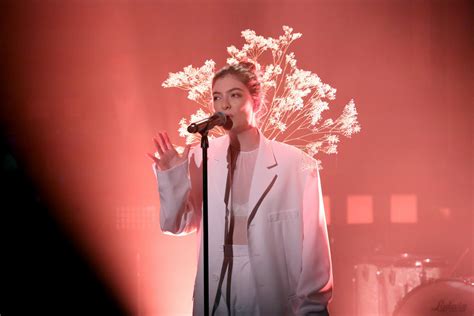 C#m b sends us to perfect places. Lorde Appears, Performs "Perfect Places" On Jimmy Fallon's ...