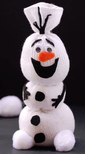 Preschoolers won't want to stop playing with this faux snow counting activity. Olaf Sock Snowman Tutorial - onecreativemommy.com ...