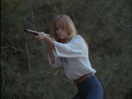 She starred in films such as the love machine (1971 ) sisters of death ( 1972), the man who fell to. Claudia Jennings Pics - Claudia Jennings Photo Gallery ...