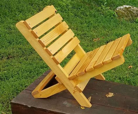 Check spelling or type a new query. The Becket Chair: Folding Wood Beach Chair Under $6 in ...