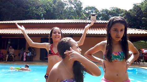 Na caixa de comentários, os fãs e amigos deixaram mensagens carinhosas e repletas de elogios. Desafio da piscina - YouTube