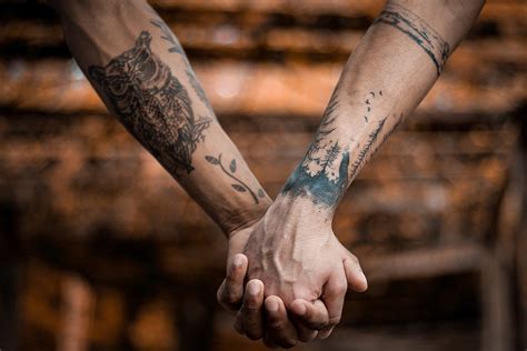 If your expenditure is not that much, then it is ok to tip an affordable amount of money. How Much Money Can A Tattoo Artist Earn? | Wise Investments