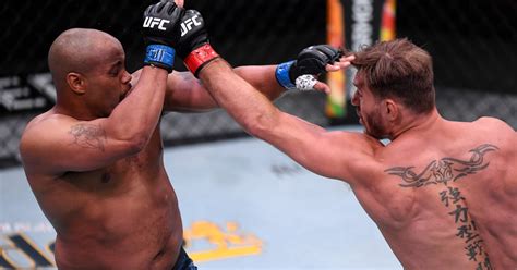 Stipe miocic is a ufc fighter from cleveland, ohio. UFC 253 Results: Stipe Miocic Defeats Daniel Cormier By UD ...