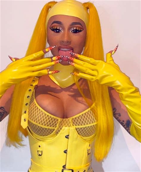 Belcalis marlenis almanzar cephus , born: Cardi B's Nails Featured in New Music Video - Style ...