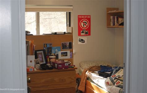 Decorate your dorm room and we'll give you a major. ohikendoit.: My Dorm Room.