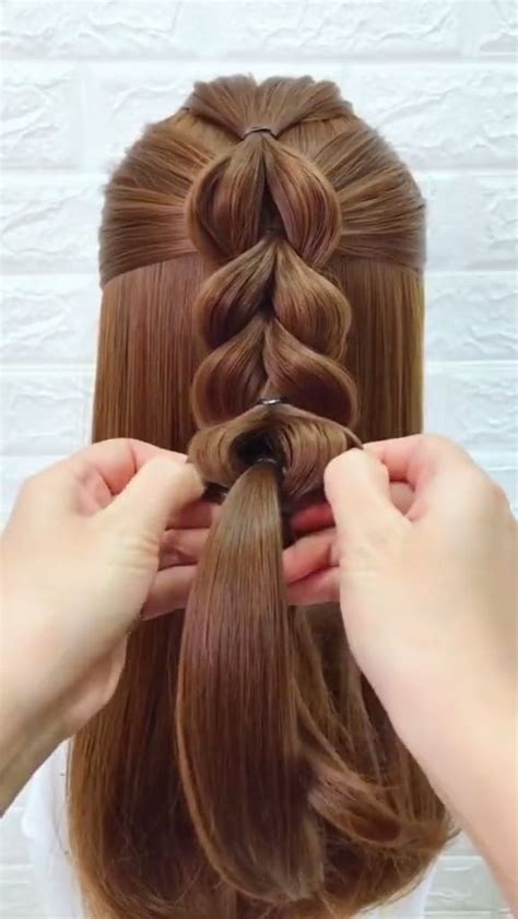 You can find all type of hairstyles over here, which includes; 15 SIMPLE SUMMER HAIRSTYLES FOR LONG HAIR - Summer Ideas