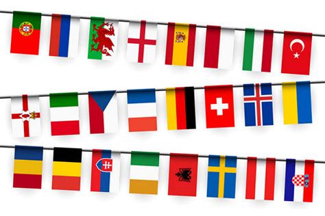 Mit spannung dürfte insbesondere das spiel der spanischen nationalmannschaft erwartet werden um 21 uhr, die als einer der mitfavoriten … Flaggenkette groß Fußball-Europameisterschaft 2016-Fahne ...