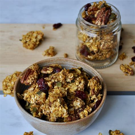 Easy to make the filling in minutes. Pumpkin Pie Granola Recipe Vegan Gluten Free Dairy Free ...