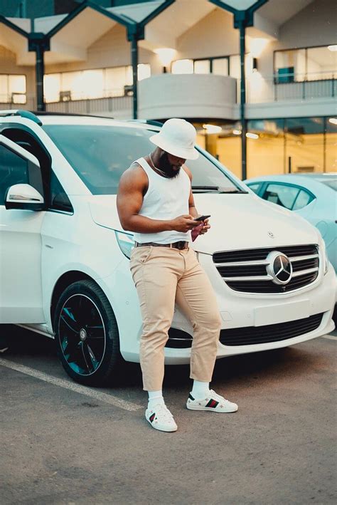 But it wasn't just the vaycay that got people talking! Dineo Ranaka been talking sh** about me - says Cassper Nyovest