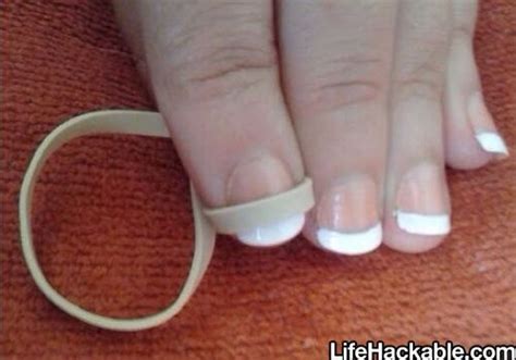 Easy french manicure nails you need in your life! nails, polish, nail, rubber band, french, manicure, white ...