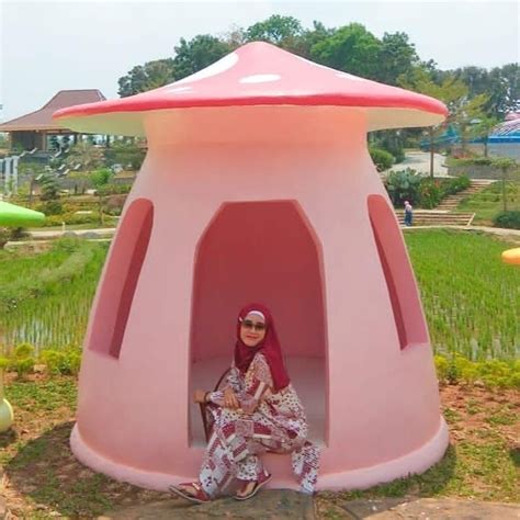 Biaya masuk taman labirin cempaka#spf=1607716768190 / untuk masuk ke area taman labirin ini, kamu diharuskan membayar tiket lagi nanti, karena memang terpisah dengan tiket daftar tips travel Biaya Masuk Taman Labirin Cempaka#Spf=1607716768190 : Cek ...