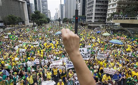 Depois dos problemas e ameaças de apoiantes na campanha presidencial, um jornalista foi ameaçado no congresso do chega. A vez da direita por Flávio Gordon | Jornal do Empreendedor