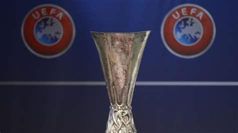 Der gewinner der conference league qualifiziert sich automatisch für die europa league, die ihrerseits von 48 auf 32 teams verkleinert wird. Europa League Auslosung heute 2018: RB Leipzig muss gegen ...