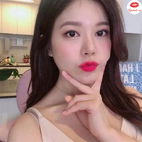Traits, expectations & fears 2021, june. Son MAC 307 - Son MAC Fall In Love Hồng Fuchsia Powder Kiss