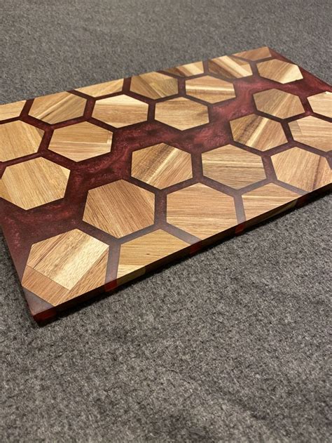 Hexagon black epoxy charcuterie board | Zeshoeken, Werkplaats