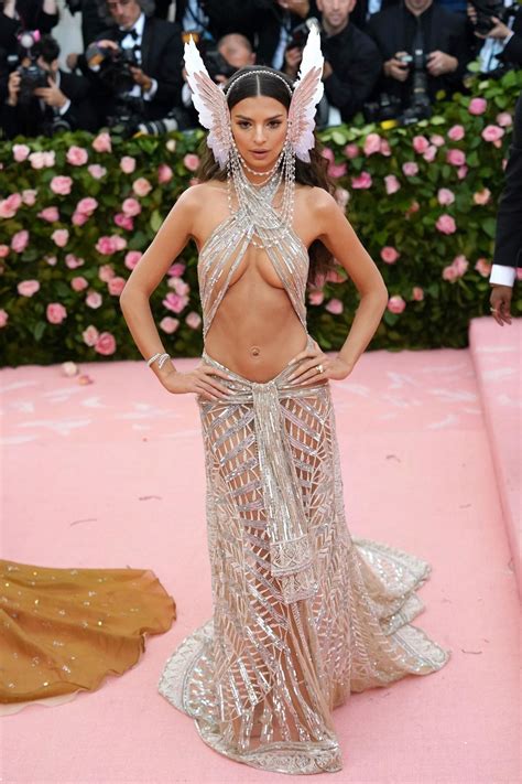 This is the official/verified emily ratajkowski facebook page!. EMILY RATAJKOWSKI at 2019 Met Gala in New York 05/06/2019 ...