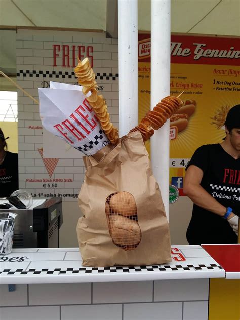 Il cespuglio è sprofondato, stalwart, i fiori sono bianchi. Fries: le patatine fritte di qualità sbarcano a Roma! | Il ...