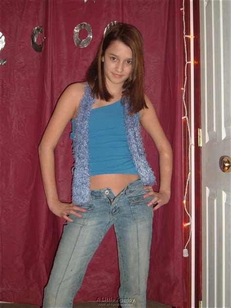 48 we have total number of posts : Melissa - ALA - Set 33 - Model Blog