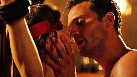 Дакота джонсон, джейми дорнан, дженнифер эль и др. Fifty Shades Freed - Fifty Shades of Grey 3 | official ...