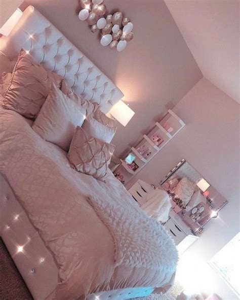 Bedroom inspiration for teenage girls. Bedroom Ideas 💓 • #explore #explorepage #baddie #cute # ...