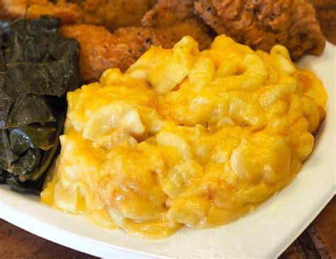 Bringing those hearty dishes from the south to the east coast, she's built a full bodied menu built to satisfy. Best Soul Food Ooooh and Ahhs | Soul food restaurant, Food ...