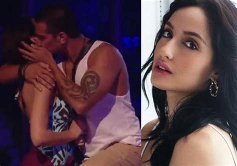 Nau) is the ninth season of the indian reality tv series bigg boss that premiered on 11 october 2015 on colors tv. Bigg Boss 9: Nora Fatehi Prince Narula make out | India TV ...