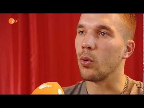 Lukas podolski ile çaykur rizespor ve monterrey'in ilgilendiği iddia edildi. Lukas Podolski interview with ZDF - YouTube