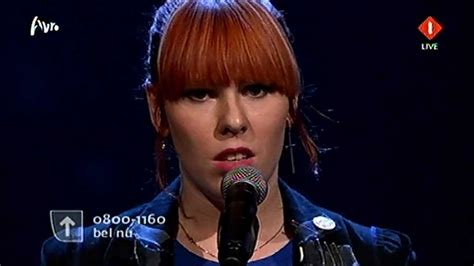 Coosje smid gives voice to fields of gold again. Coosje Smid - Zeg me dat het niet zo is - Sta op tegen kanker 28-11-12 HD - YouTube