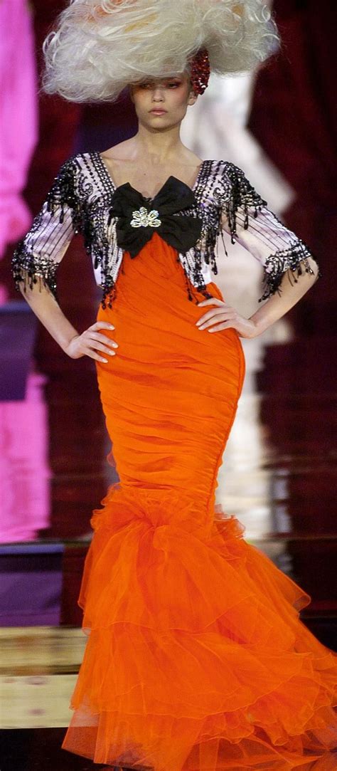 Born 16 may 1951) is a french fashion designer. Housse De Couette Christian Lacroix : Coussin Arbre de Vie ...