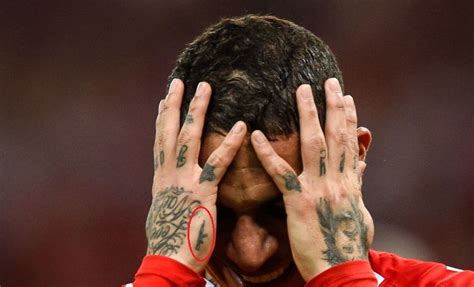 Últimas noticias, fotos, y videos de paolo guerrero las encuentras en trome.pe. Paolo Guerrero's 27 Tattoos & Their Meanings - Body Art Guru