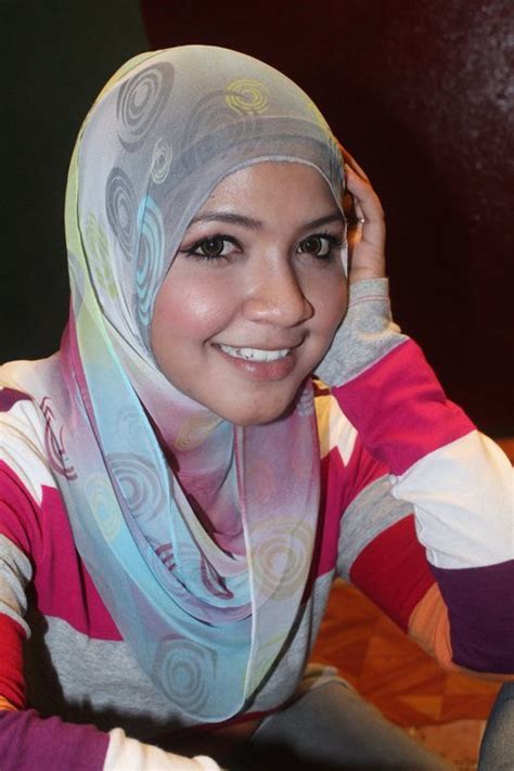 Aplikasi cari jodoh yang pertama adalah kepo : CARI AWEK DISINI: AWEK MATA CANTIK TETEK PEJAL