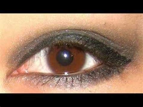 Downturned eyes do tend to show age quickly as they are heavier and do tend to have more skin around them. Makeup Tutorial: Quick and Easy Bedroom Eyes - YouTube